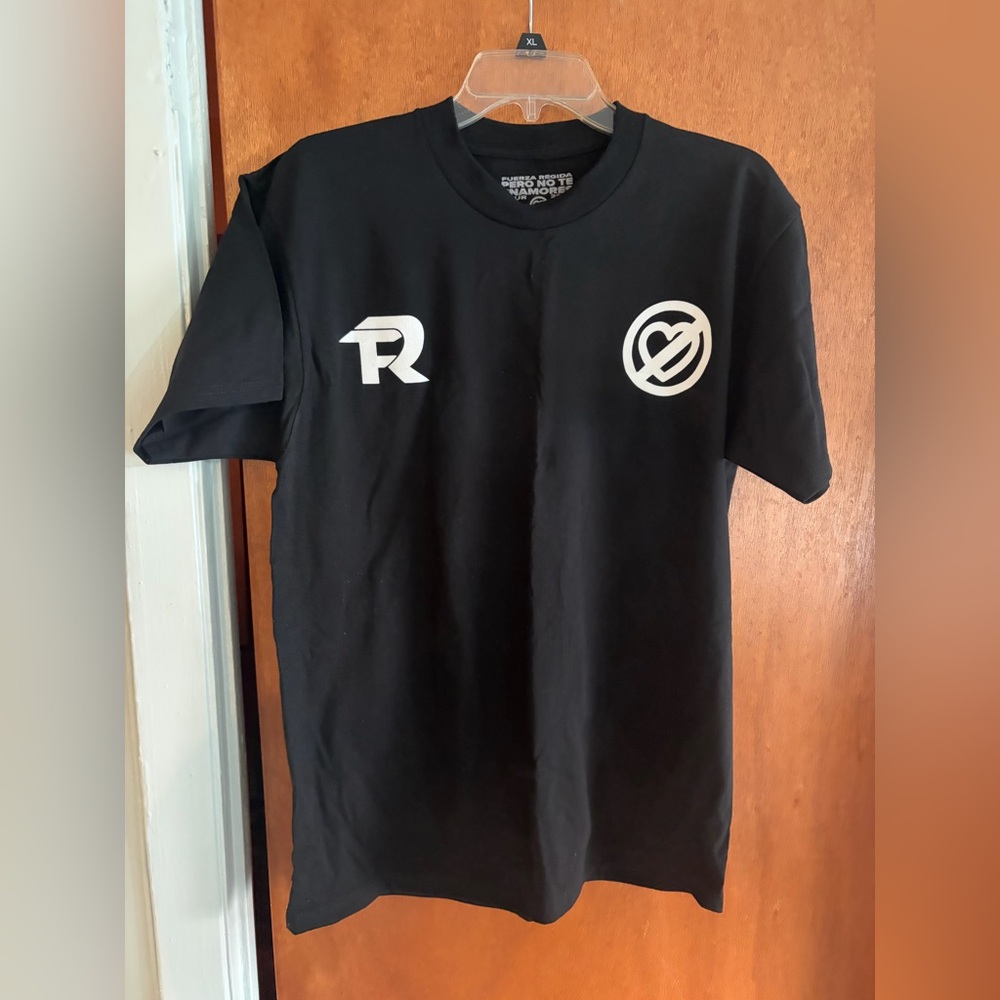 Fuerza Regida Pero No Te Enamores Tour T Shirt size M